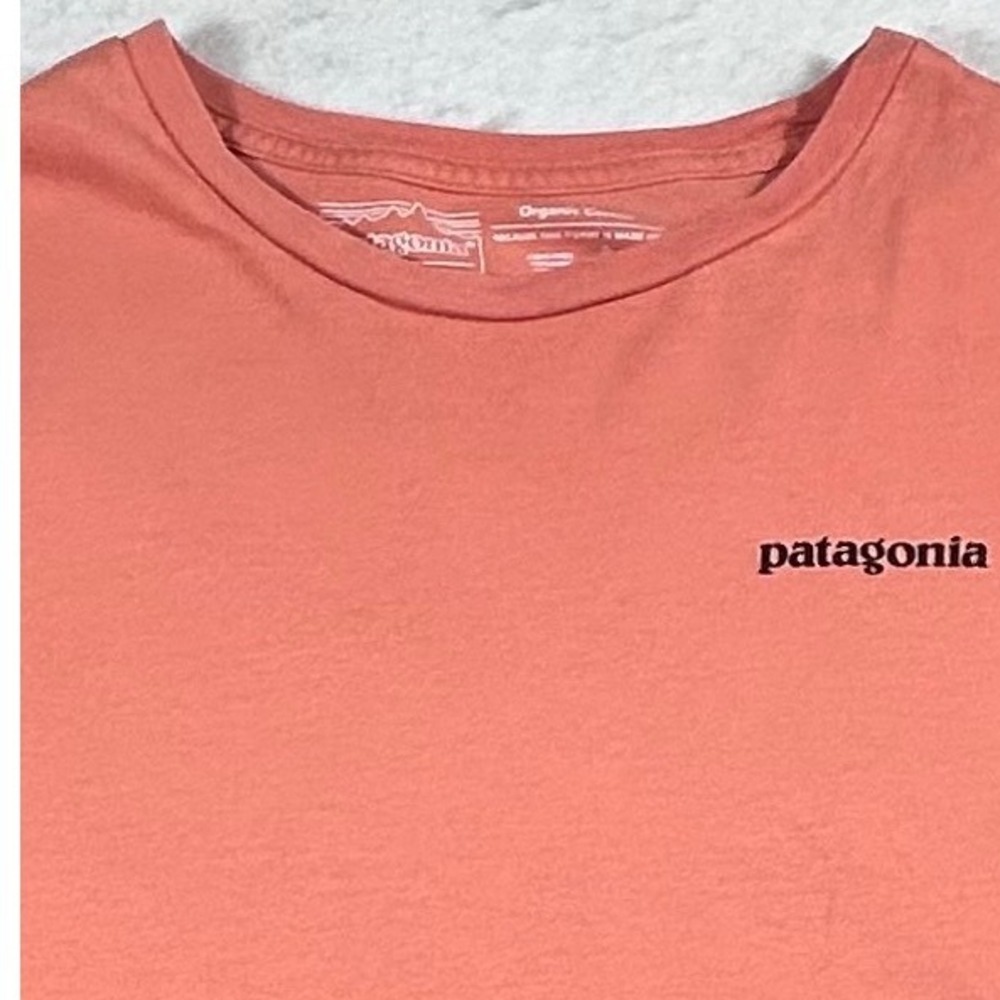 Patagonia Mens P-6 Logo Organic Cotton T-Shirt Salmon Pink Medium Regular Fit